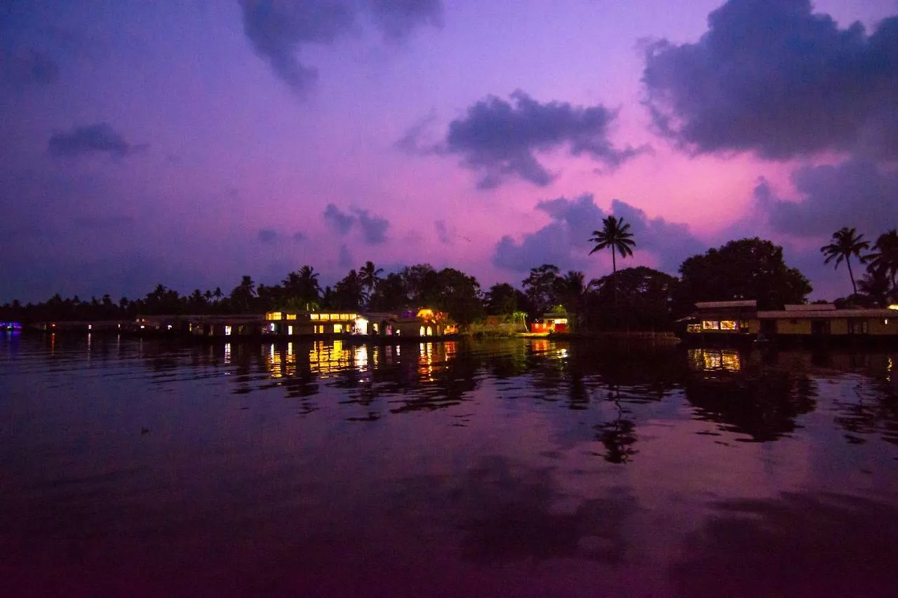 Hotel Marvel Cruise Alappuzha