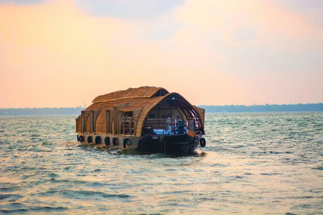 Hotel Marvel Cruise Alappuzha