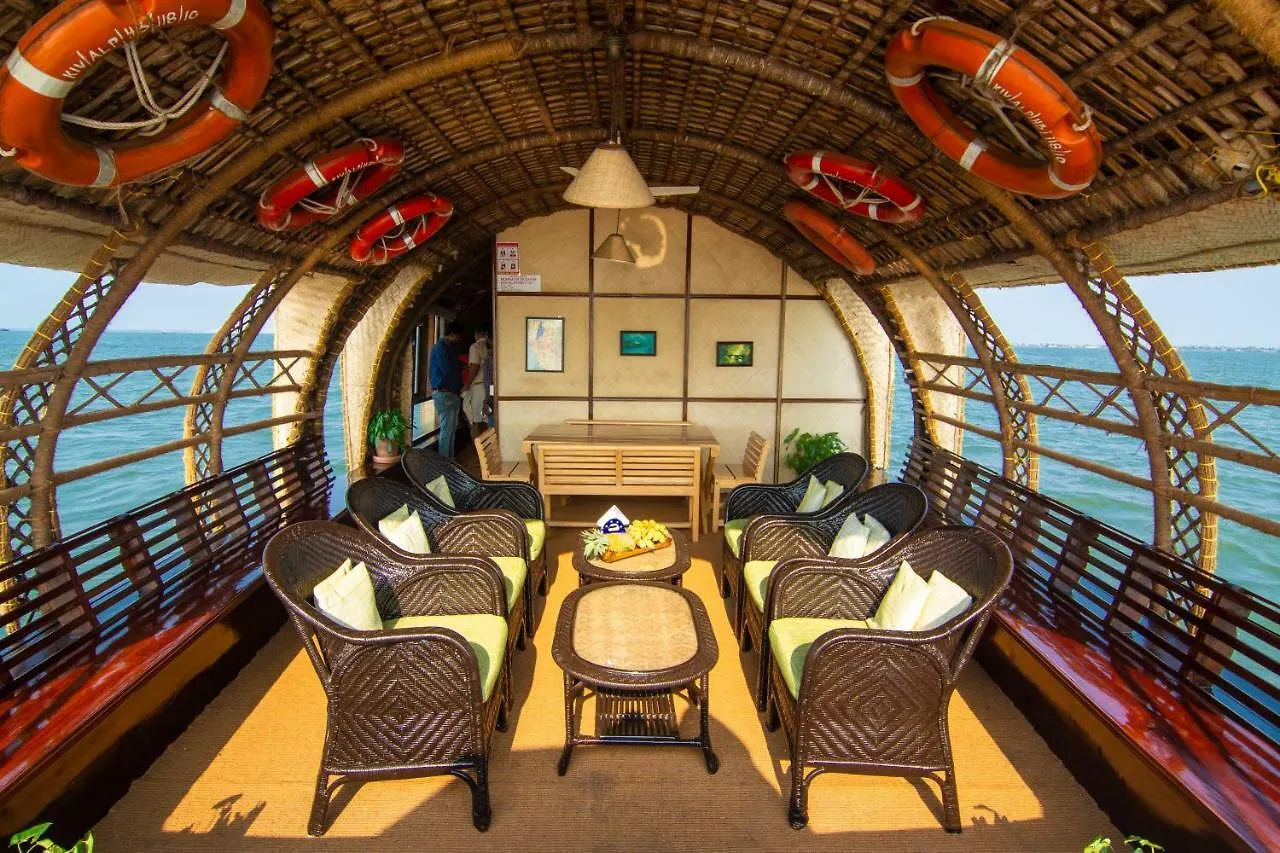 Hotel Marvel Cruise Alappuzha